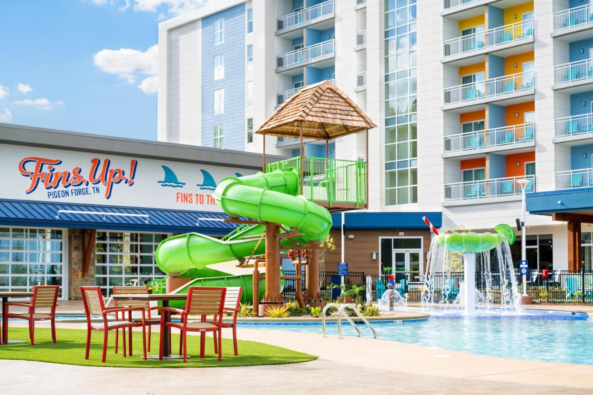 Compass By Margaritaville Hotel ピジョンフォージ エクステリア 写真